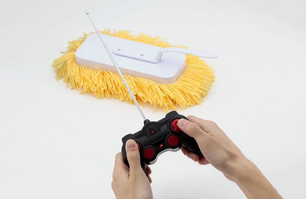 Remote Control Mop @wiseshoppinginf / Twitter.com