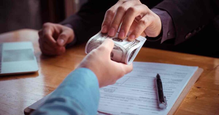 Como a inteligência artificial está reduzindo fraudes em licitações municipais