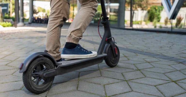Micro-Mobilidade: patinetes e e-bikes revolucionam transporte urbano