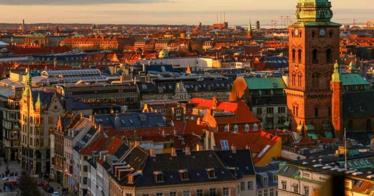 A experiência internacional: lições de cidades inteligentes na Europa e Ásia