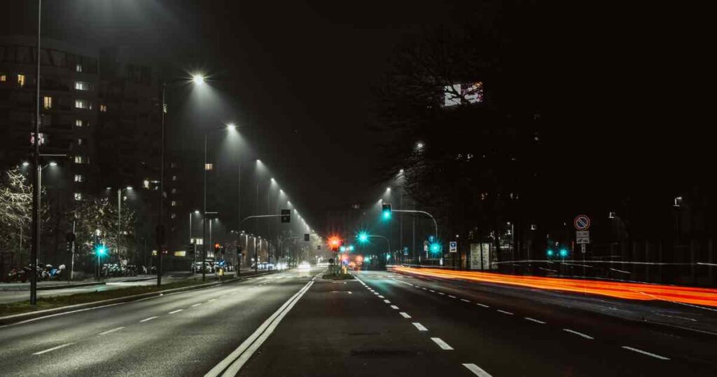 Impactos da iluminação pública com a COSIP e as redes inteligentes