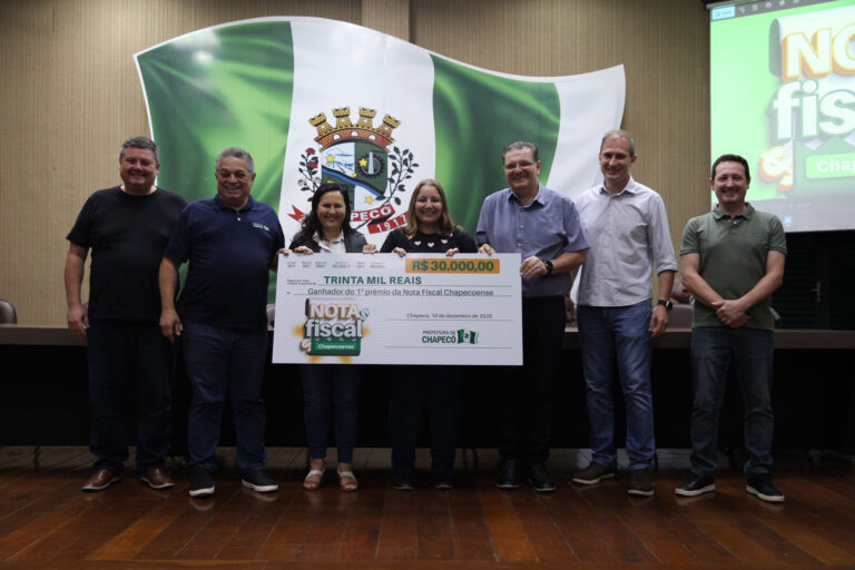 Prefeitura entrega R$100 mil em prêmios da Campanha Nota Fiscal Chapecoense