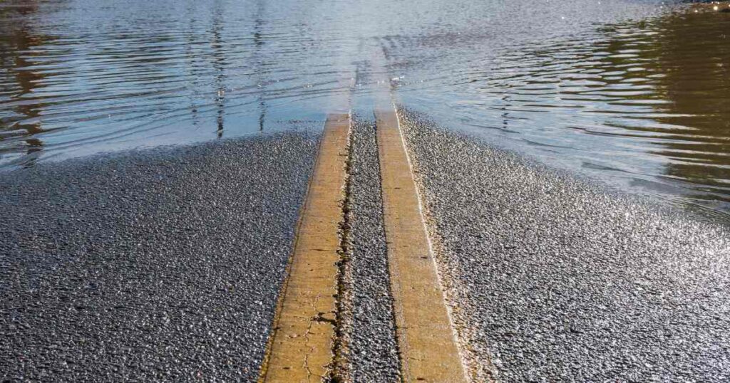 Drenagem urbana: Brasil investe R$ 11,7 Bi contra enchentes, mas déficit persiste