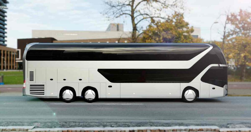 Ônibus elétricos nos EUA: 8.116 em operação, crescimento de 16% (mas futuro incerto)