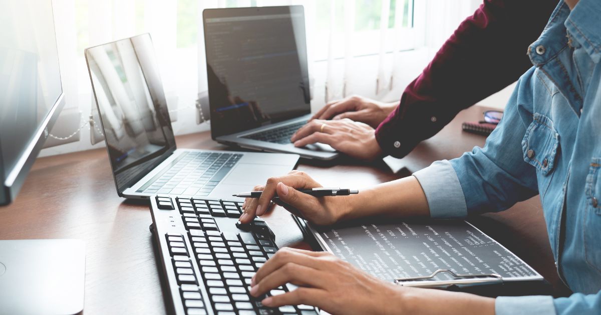Tecnologia na gestão pública: como inovar sem acumular sistemas